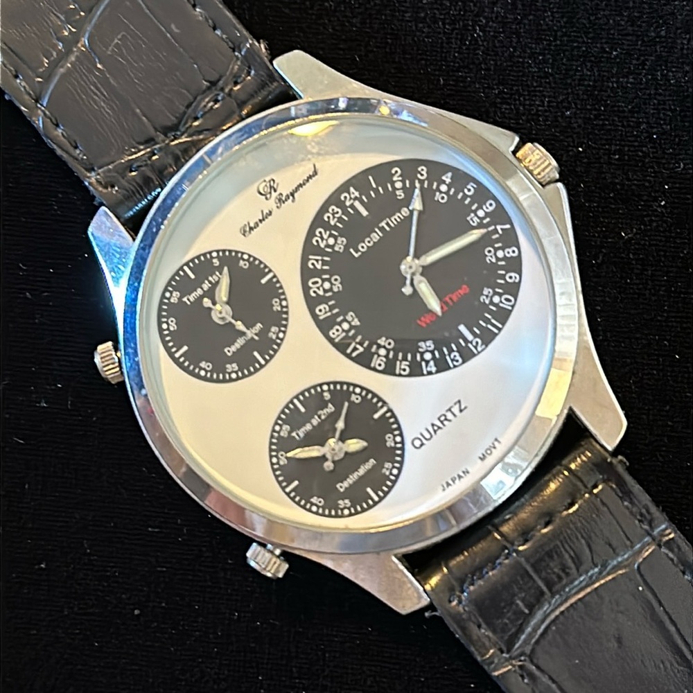 Charles Raymond Men’s Chronograph Watch Water Resistant Band Has Wear Looks Nice
